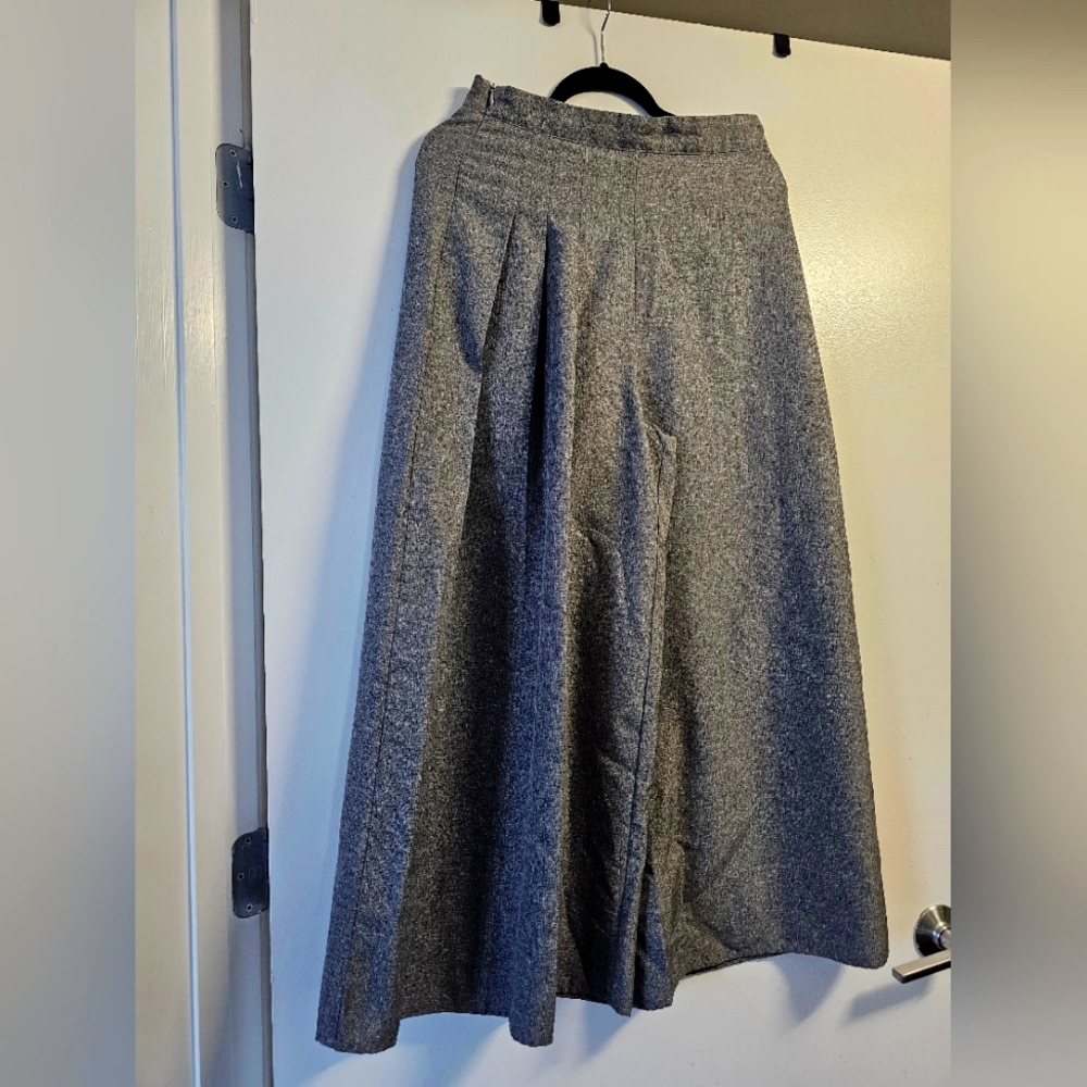 Wide Leg Pleated Pants